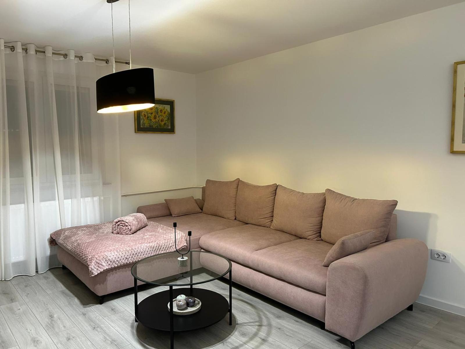 Nastasija Apartment Осиек Екстериор снимка